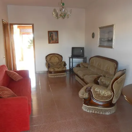 Stefano 3*
