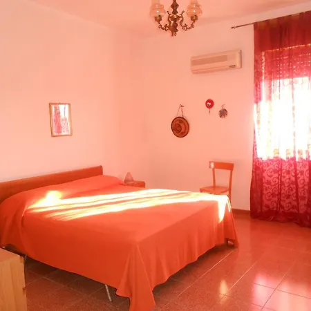 Stefano 3*
